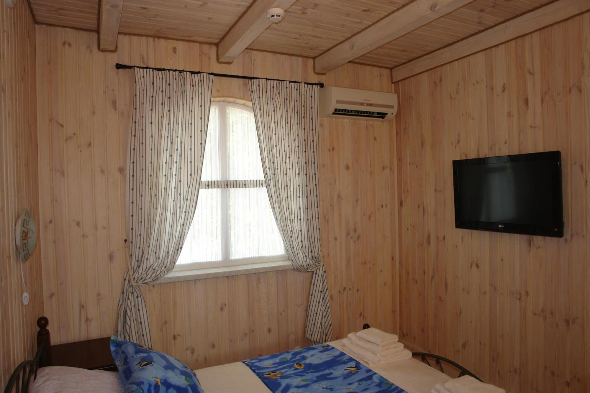 Hotel Sicilia Chornomorsk Exterior foto