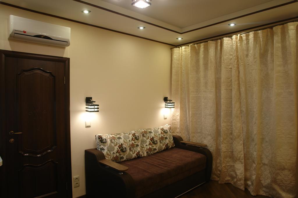 Hotel Sicilia Chornomorsk Exterior foto