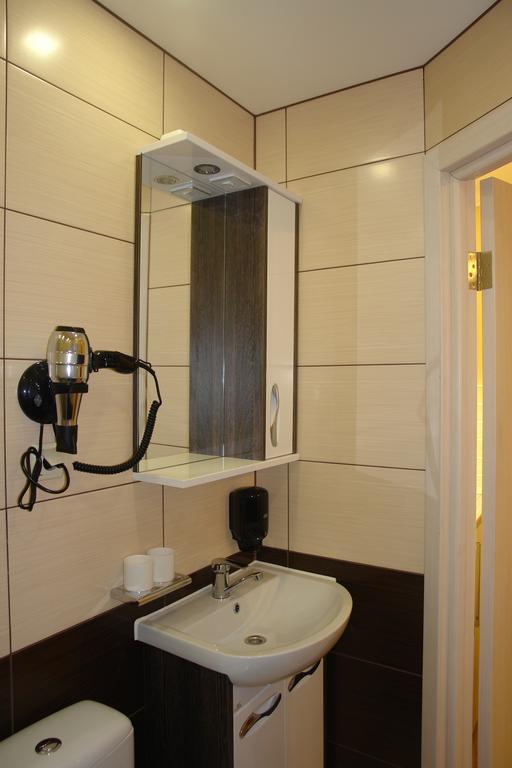 Hotel Sicilia Chornomorsk Exterior foto